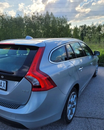 Volvo V60 cena 34800 przebieg: 264000, rok produkcji 2011 z Jaraczewo małe 92